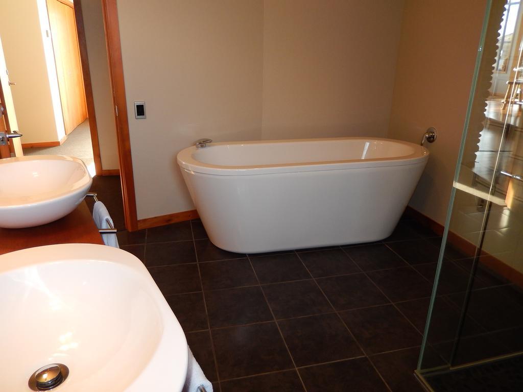 Holiday home Isolation Bay Lake Tekapo