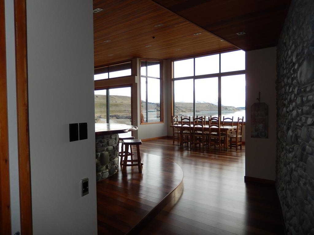 Isolation Bay * Lake Tekapo