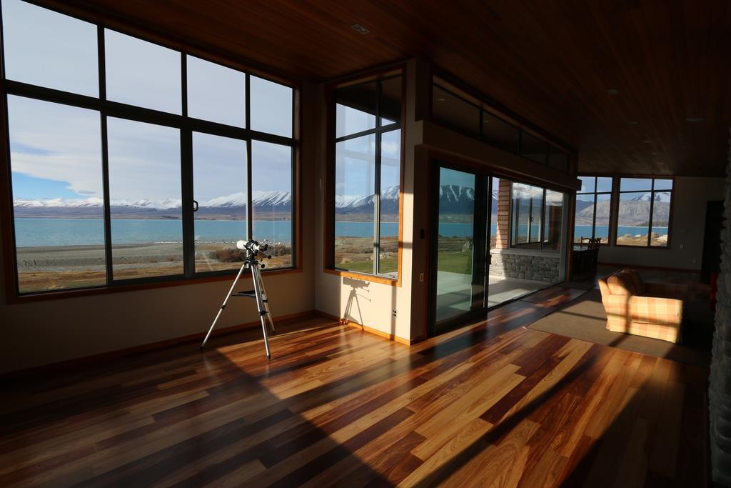 Isolation Bay Lake Tekapo